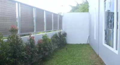 Hero Slide