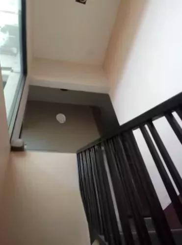 Hero Slide