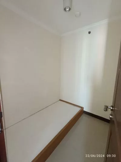 Hero Slide