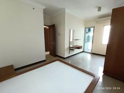 Hero Slide