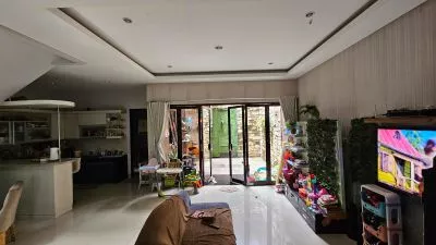 Hero Slide