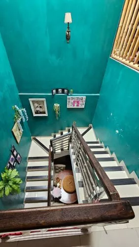 Hero Slide