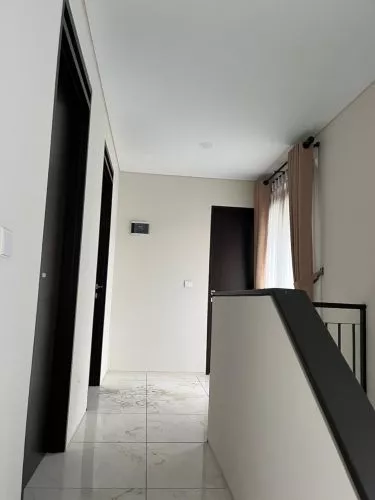 Hero Slide