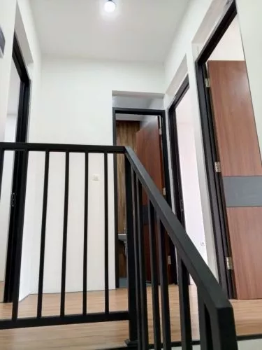 Hero Slide