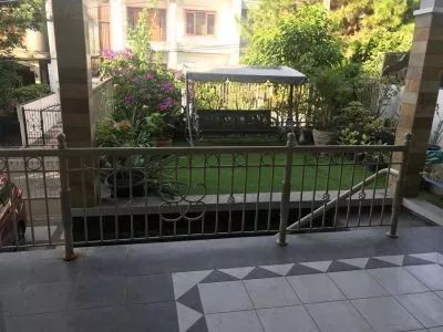 Hero Slide