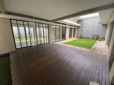 Hero Slide