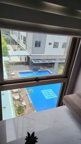 Hero Slide