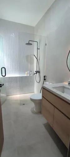 Hero Slide