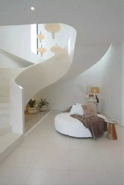 Hero Slide
