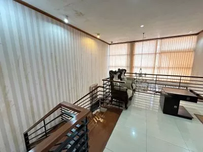 Hero Slide