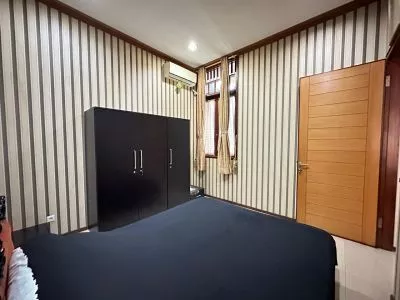 Hero Slide
