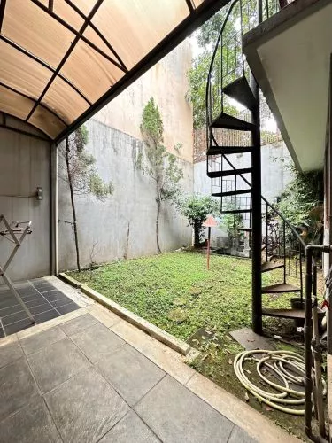 Hero Slide