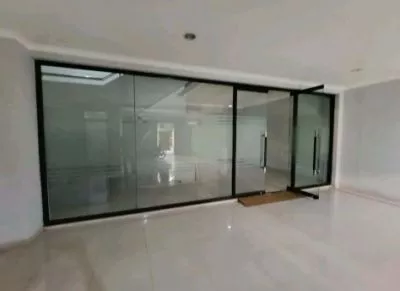 Hero Slide