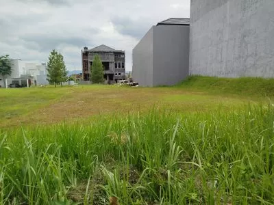Hero Slide