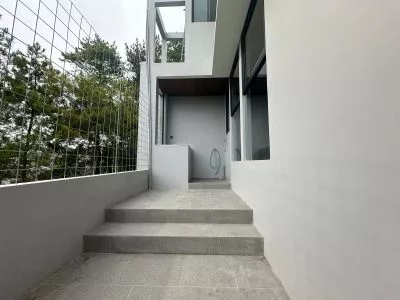 Hero Slide