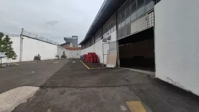 Hero Slide