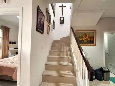 Hero Slide