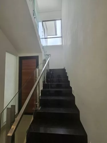 Hero Slide