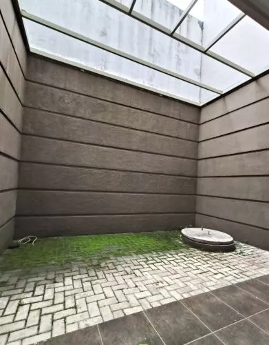 Hero Slide