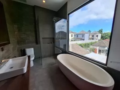 Hero Slide