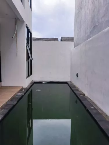 Hero Slide