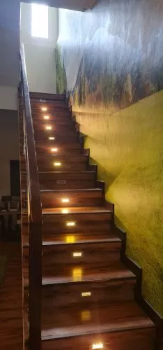 Hero Slide