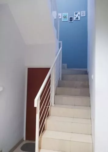 Hero Slide