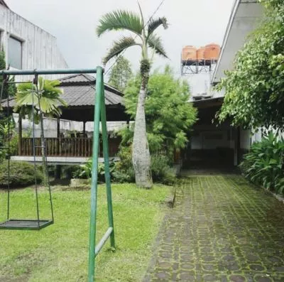Hero Slide