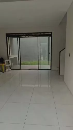 Hero Slide