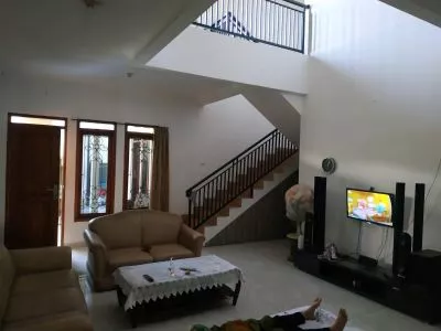 Hero Slide