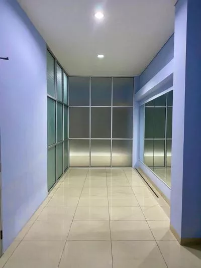 Hero Slide