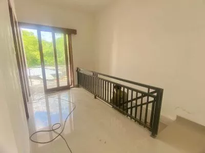 Hero Slide
