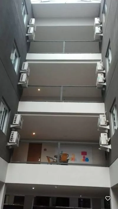 Hero Slide