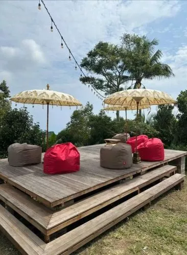 Hero Slide
