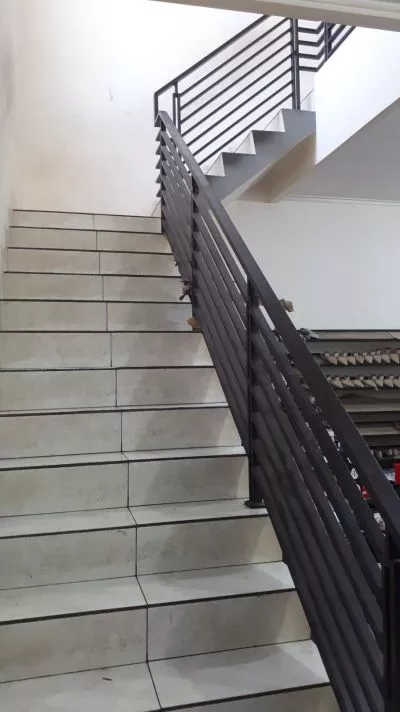 Hero Slide