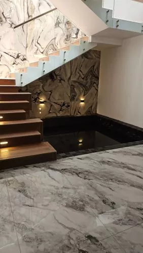 Hero Slide