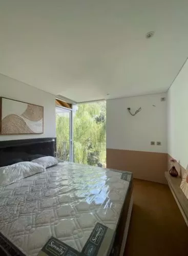 Hero Slide