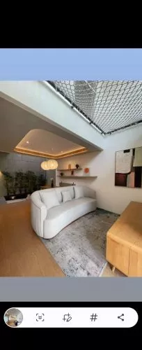 Hero Slide