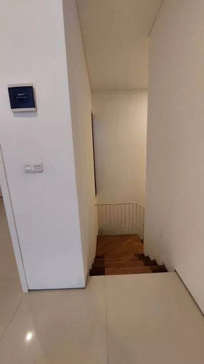 Hero Slide
