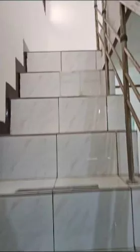 Hero Slide