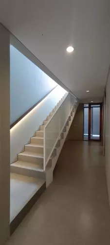 Hero Slide