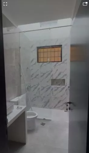 Hero Slide