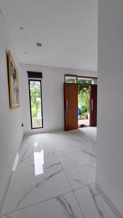Hero Slide