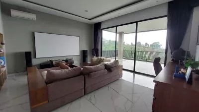 Hero Slide