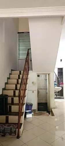 Hero Slide