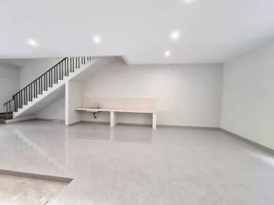 Hero Slide