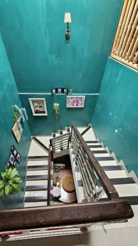 Hero Slide