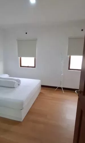 Hero Slide