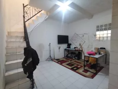 Hero Slide