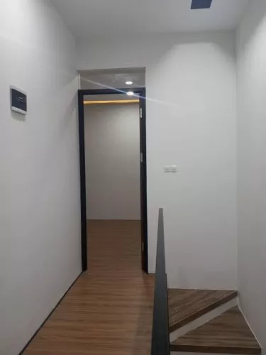 Hero Slide